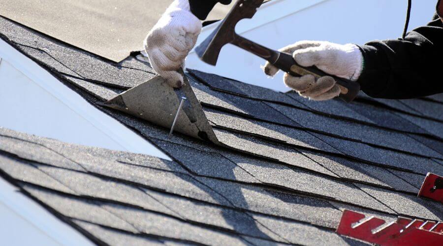 Professional residential roofers in What Cheer, IA